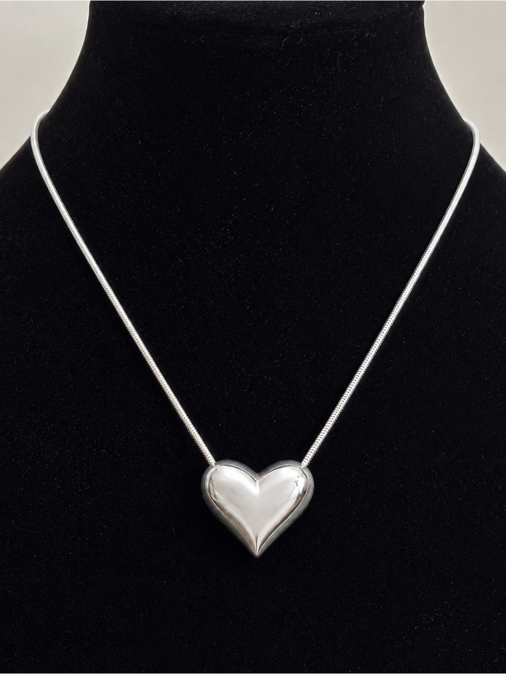 Rare Tiffany & Co Sterling Silver Puffy Heart Pendant Snake Chain Necklace 18”